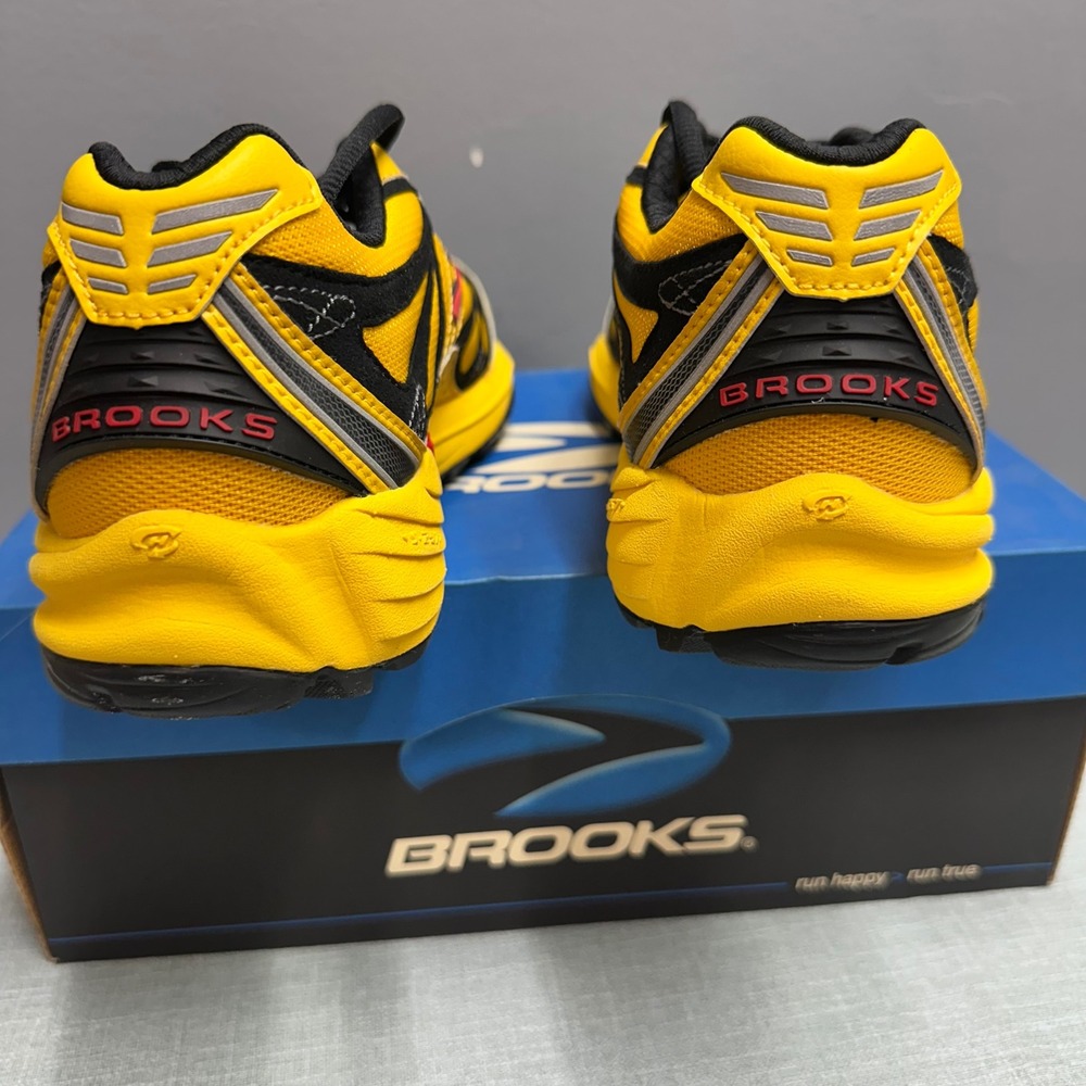 Brooks Cascadia Pivot Mens 10 D Yellow Black Trail Running Shoes Y2K 41153761 - Picture 5 of 11